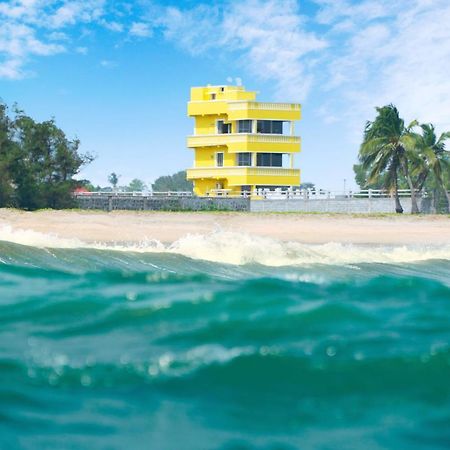 Pranaav Beach Resort Puducherry Buitenkant foto